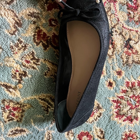 Women’s Size 6.5 ALFANI Black Suede Shimmer Flats - Picture 4 of 6